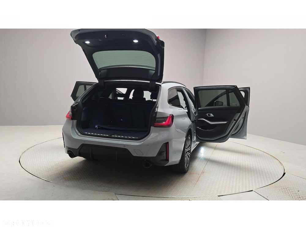 BMW Seria 3 - 12