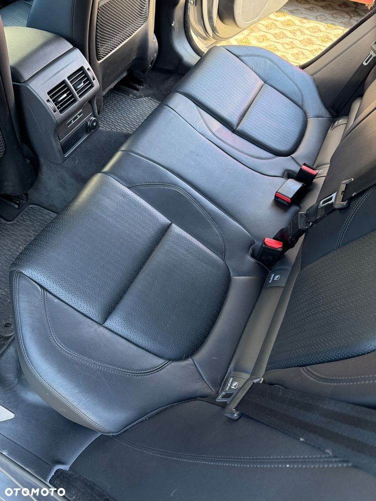 Jaguar XF 2.0 i4D AWD Portfolio - 21