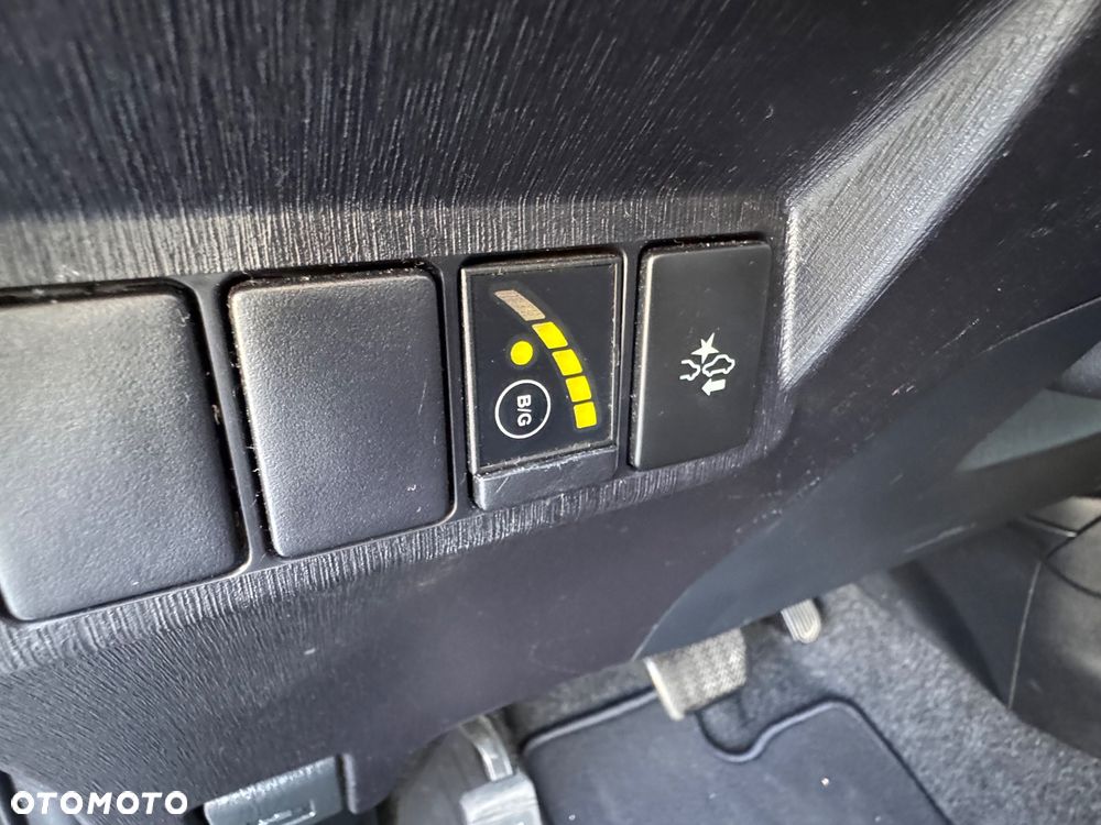 Toyota Prius+ 1.8 HSD Premium - 21