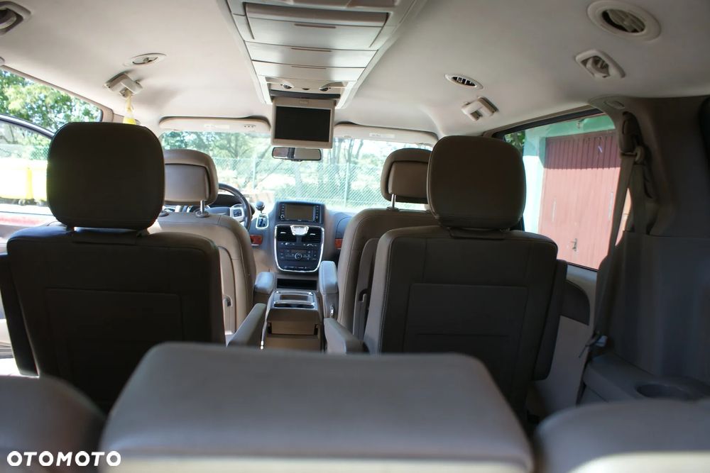 Chrysler Town & Country 3.6 Touring - 21