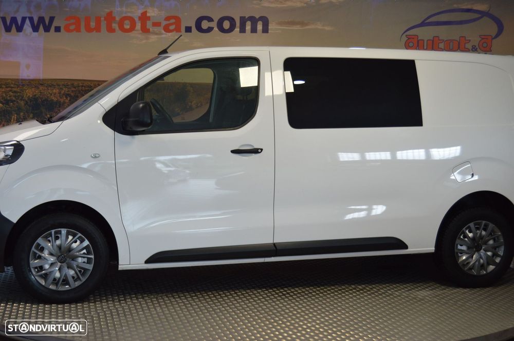 Peugeot Expert 2.0 BlueHDi L2H1 Semi-Vidrado - 2