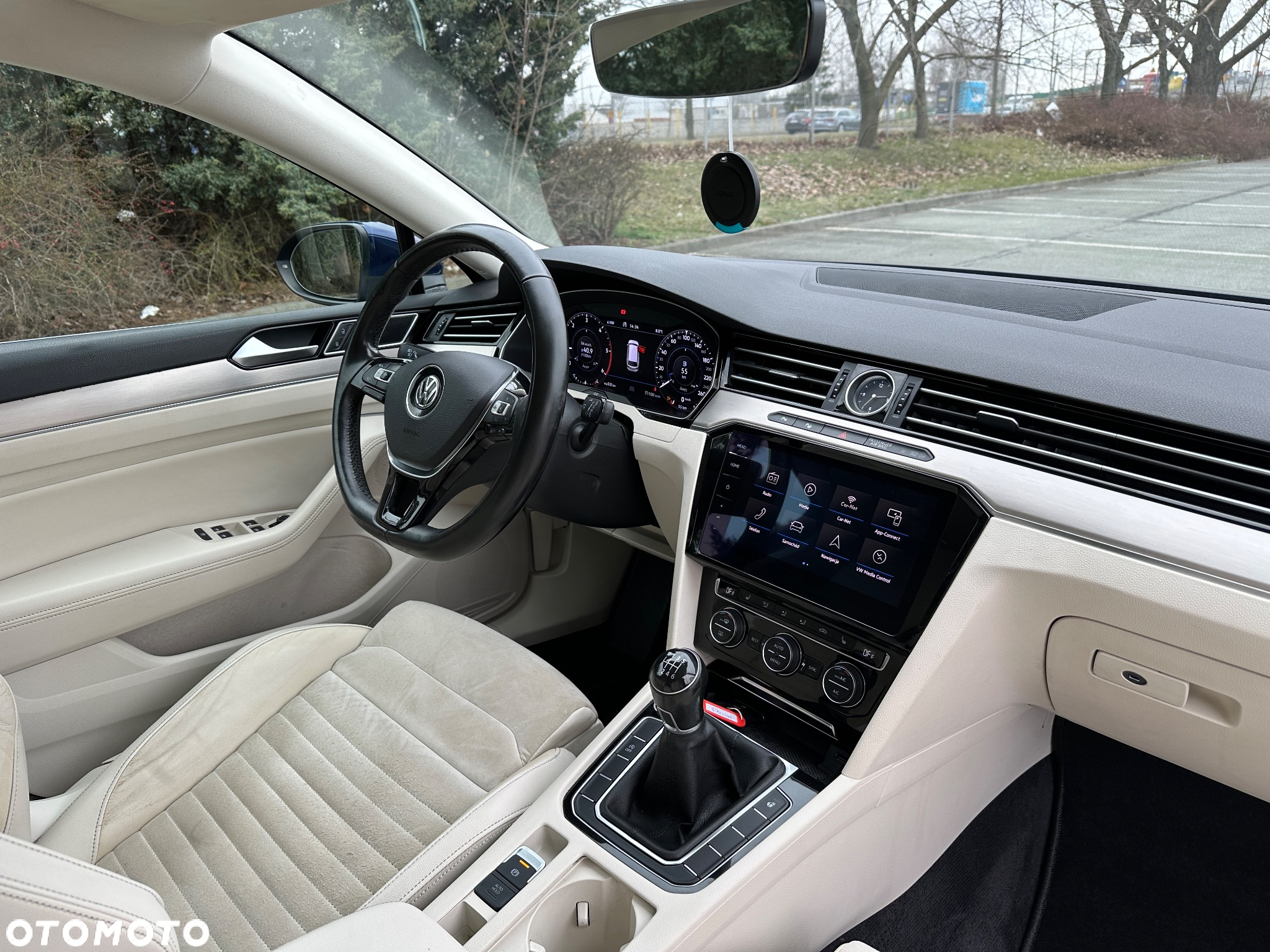 Volkswagen Passat Variant 1.6 TDI (BlueMotion Technology) Trendline - 31