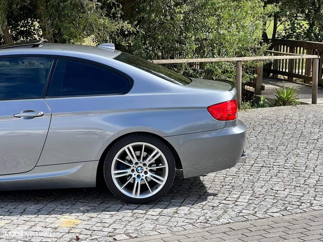 BMW 320 d Coupe Edição M Auto - 10