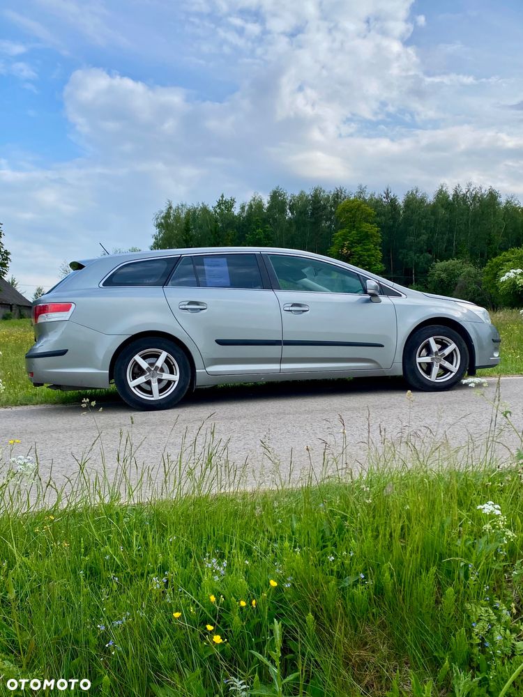 Toyota Avensis 1.8 Luna - 7