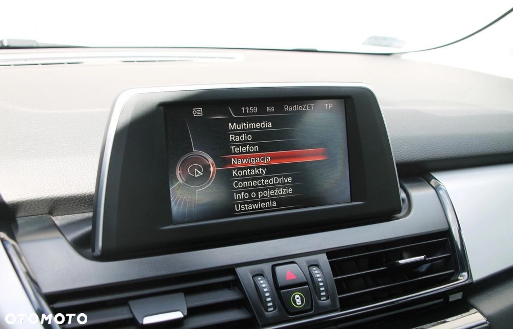 BMW Seria 2 216d - 14