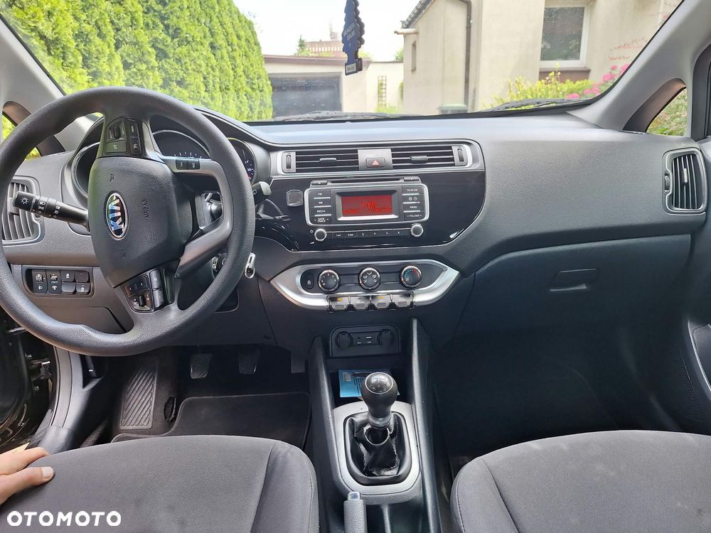Kia Rio 2016 photo 4