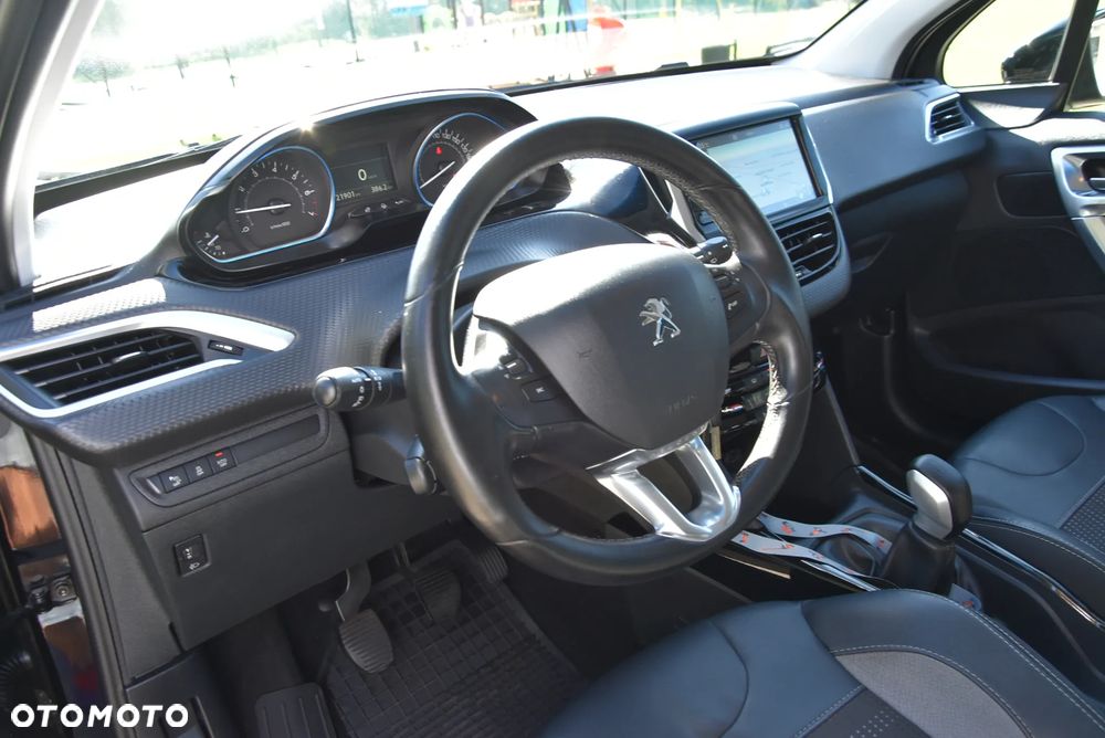 Peugeot 2008 PureTech 110 Stop&Start Allure - 16