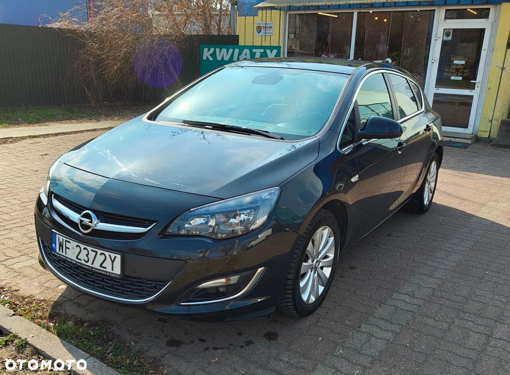 Opel Astra 1.4 Turbo Cosmo - 1