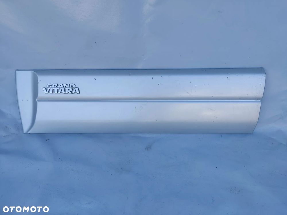 Suzuki Grand Vitara listwa drzwi lewy przód
