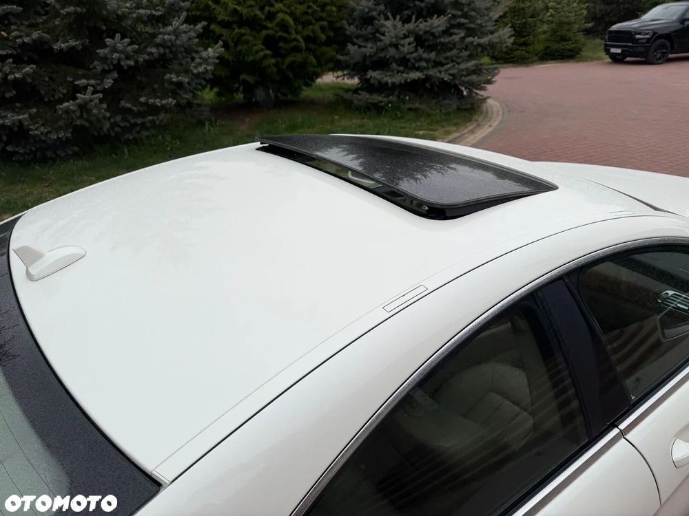 Mercedes-Benz CLS 350 CDI 4-Matic BlueEff - 27