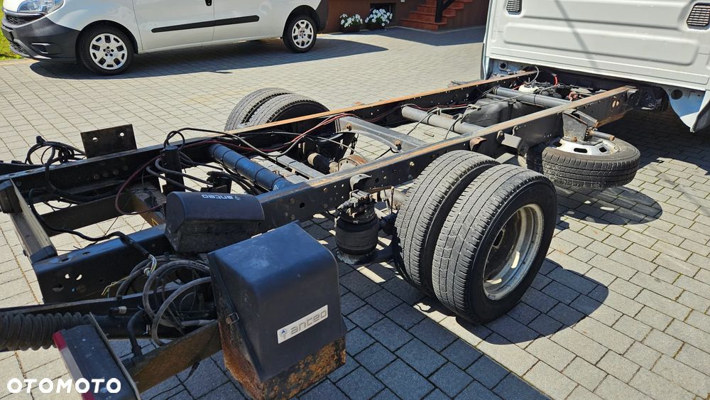 Iveco Daily - 12