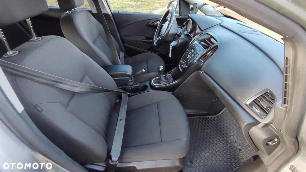 Opel Astra 1.6 CDTI Essentia - 13