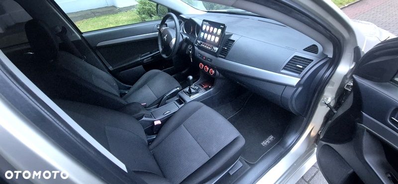 Mitsubishi Lancer 1.8 Instyle NAVI - 36