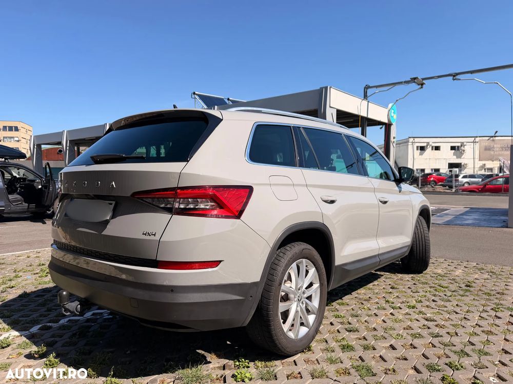 Skoda Kodiaq 2.0 TSI 4X4 DSG Style - 6