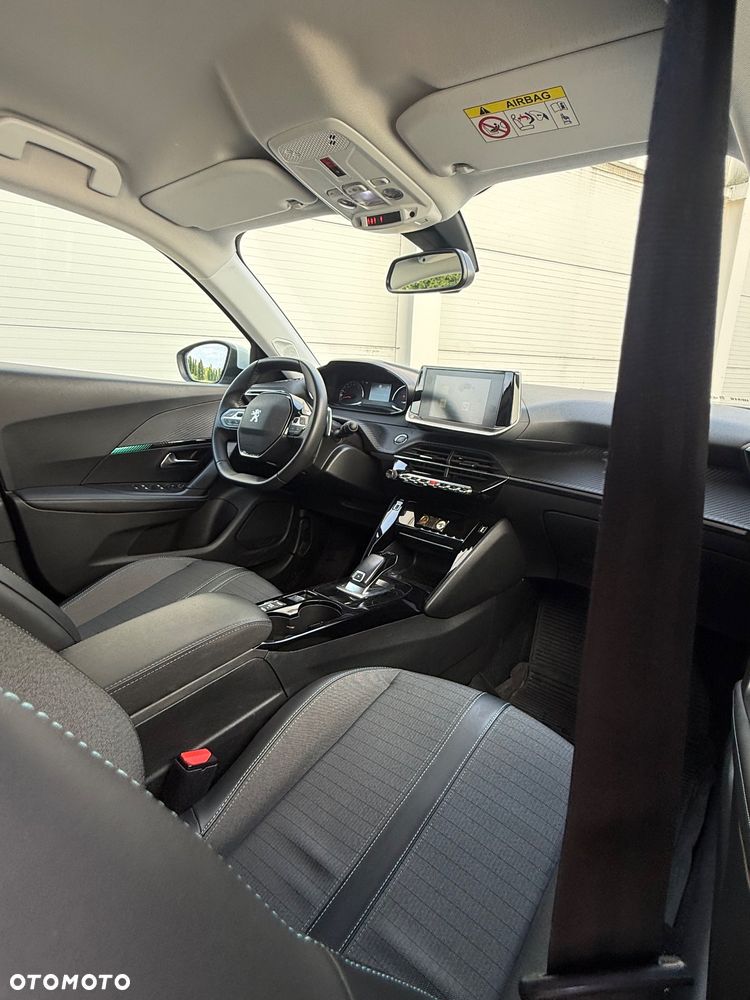 Peugeot 2008 1.5 BlueHDi Allure Pack S&S EAT8 - 25