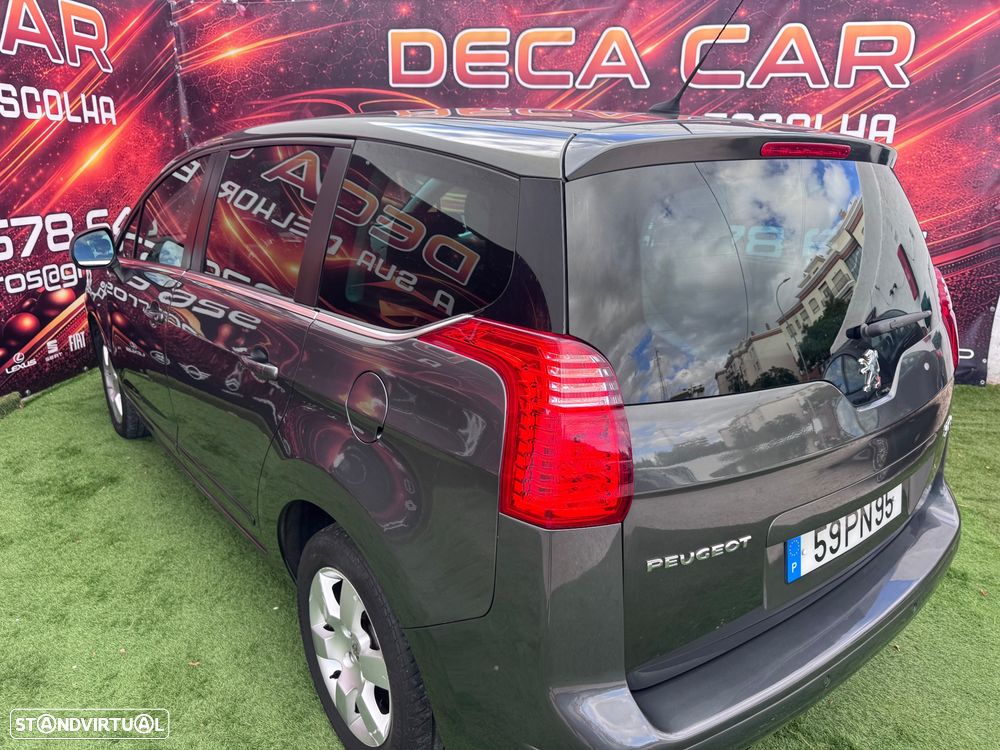 Peugeot 5008 - 8