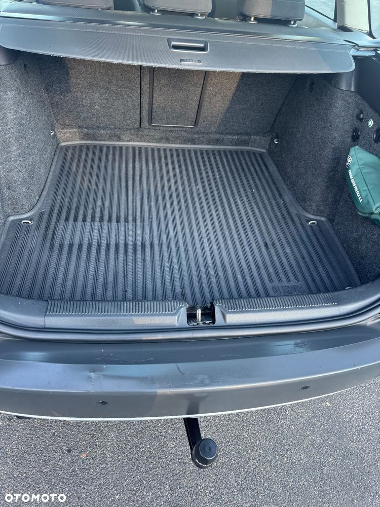 Skoda Octavia Scout 2.0 TDI DPF - 23