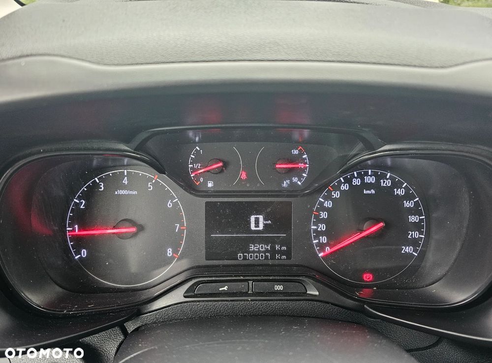 Opel Combo - 11