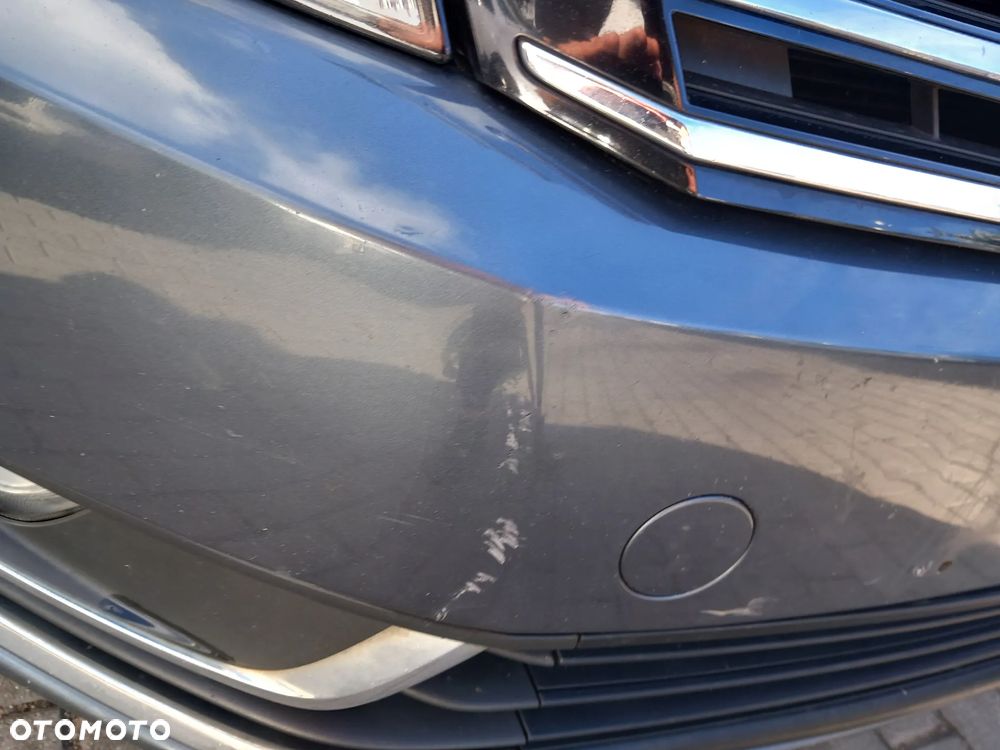 VW PASSAT B7 ZDERZAK PRZEDNI PRZÓD KOLOR: LK7X - 9