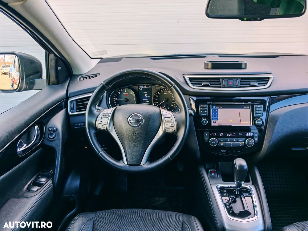 Nissan Qashqai 1.6 DCI Xtronic TEKNA - 17