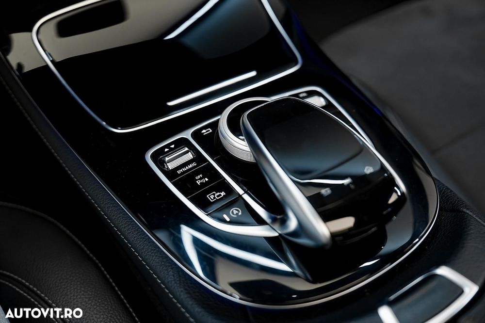 Mercedes-Benz E - 22
