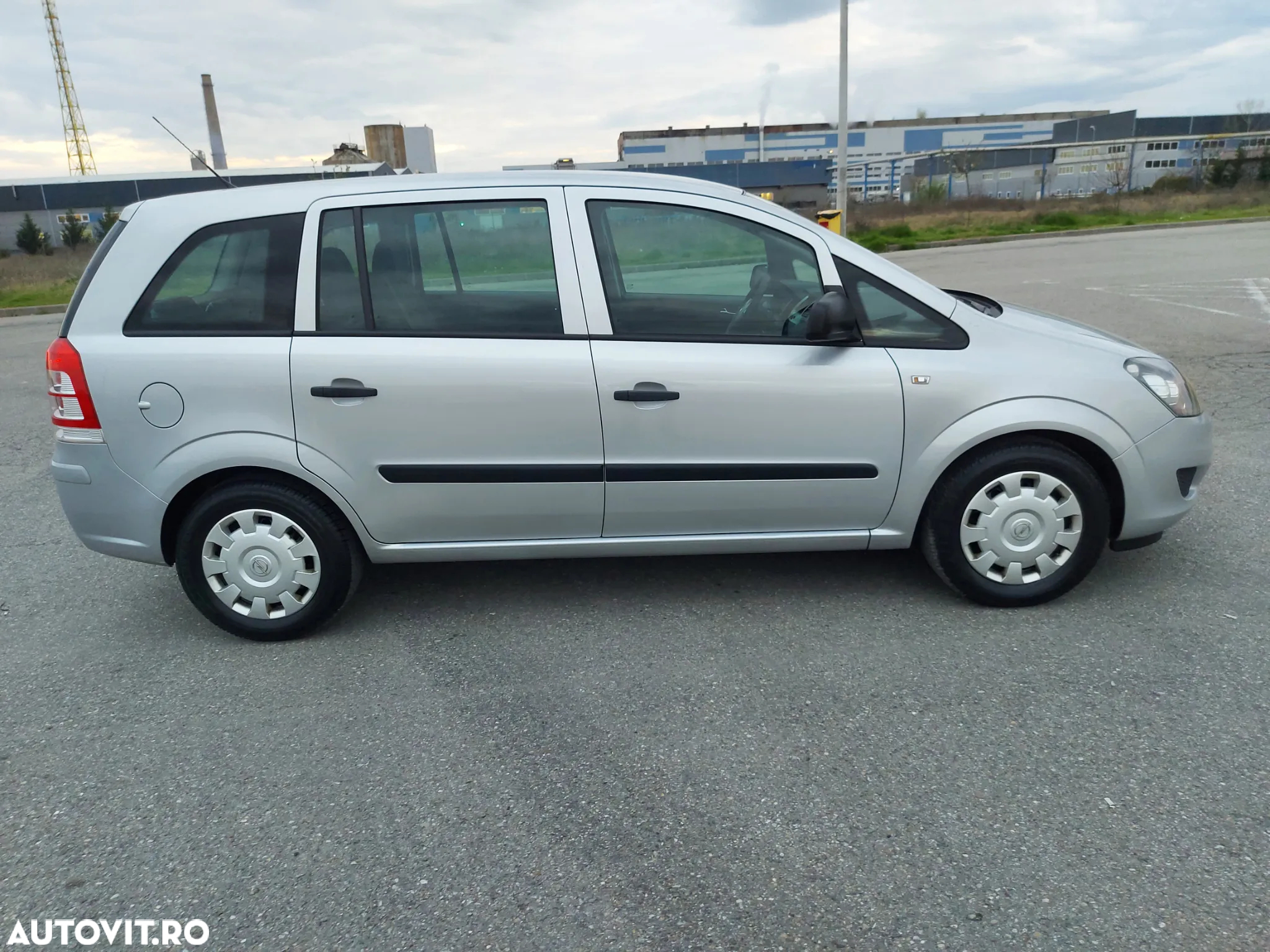 Opel Zafira - 3