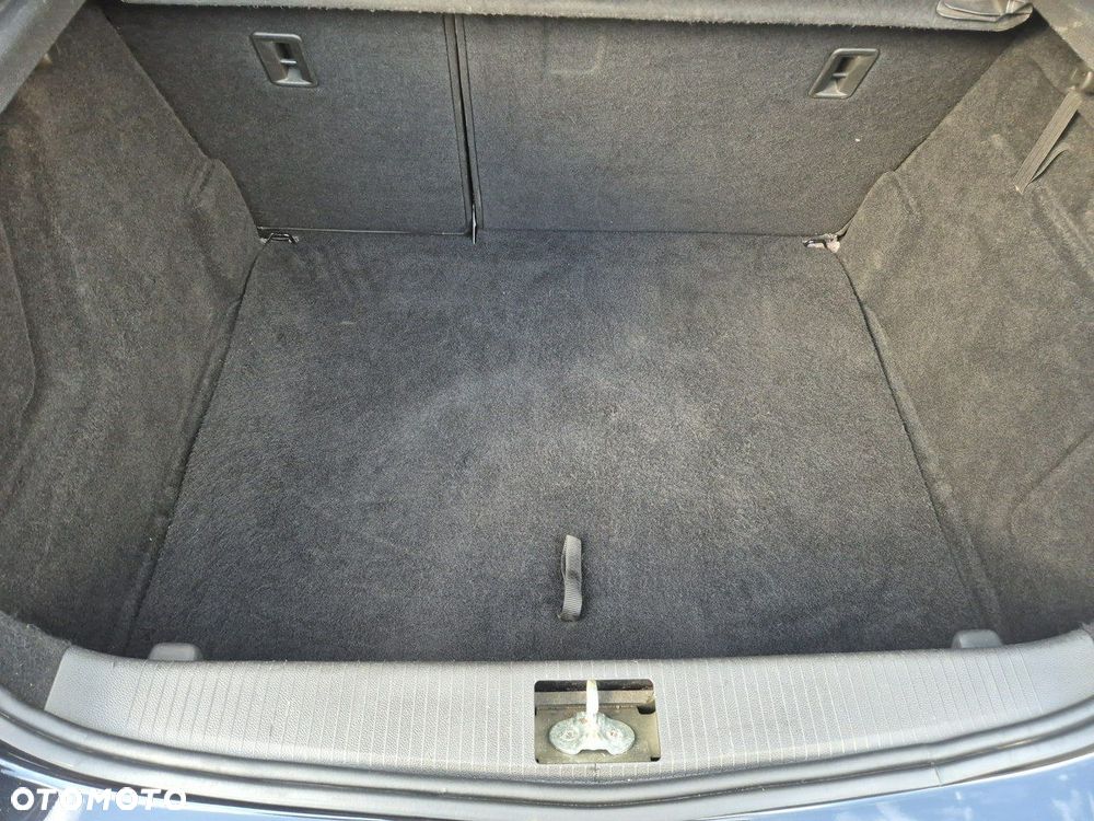 Opel Astra 1.4 Turbo Design Edition - 29