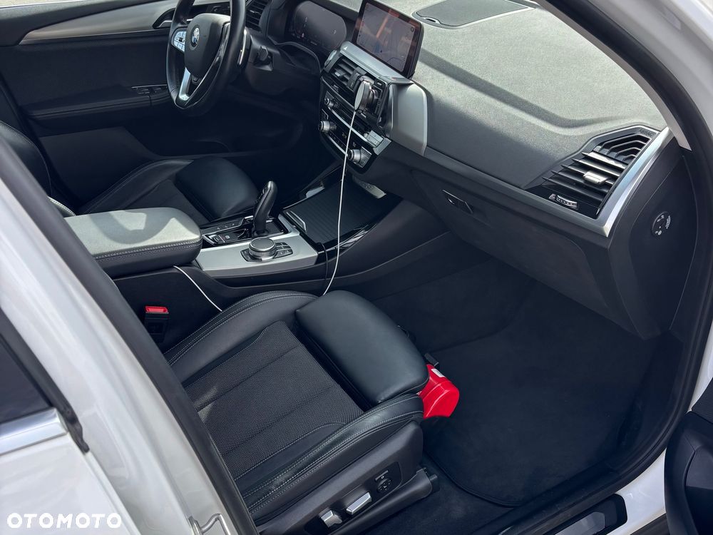 BMW X3 xDrive20d xLine - 19