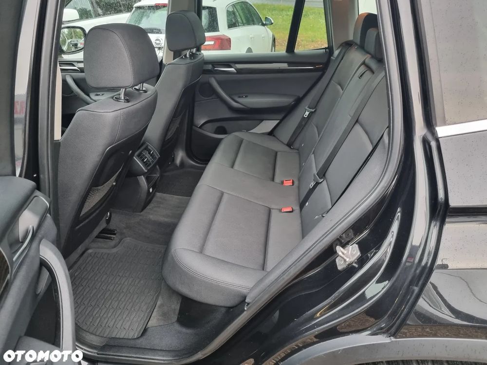 BMW X3 xDrive28i Sport-Aut - 30