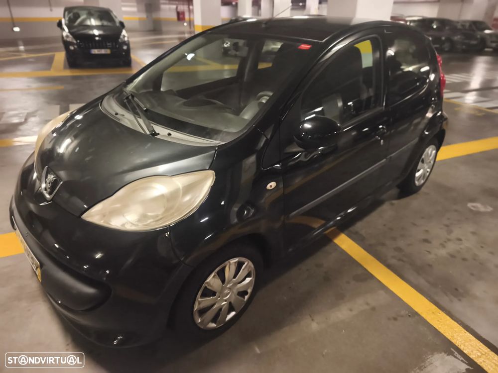 Peugeot 107 1.0 Trendy - 2