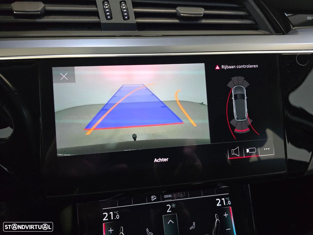 Audi e-tron - 11