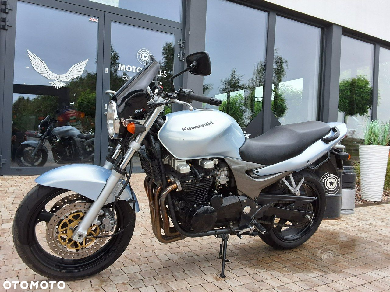 Kawasaki ZR - 3