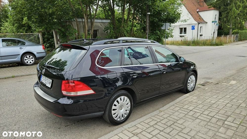 Volkswagen Golf 2.0 TDI DPF Highline - 9