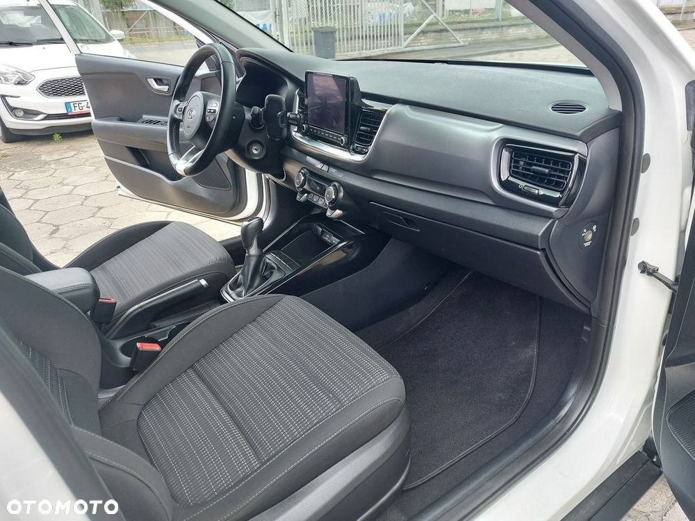 Kia Stonic - 13
