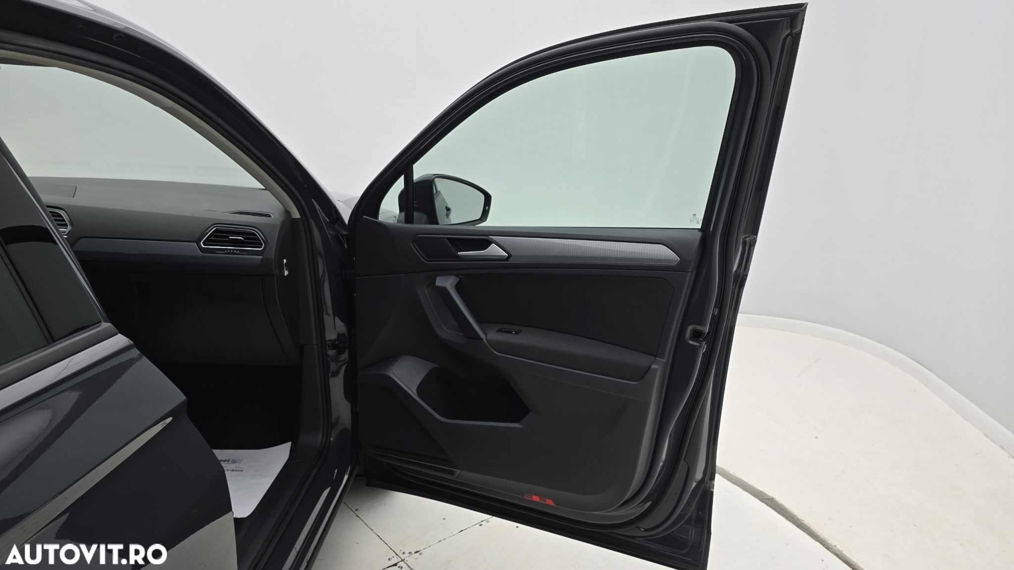 Volkswagen Tiguan 2.0 TDI SCR DSG 4Motion Life - 18