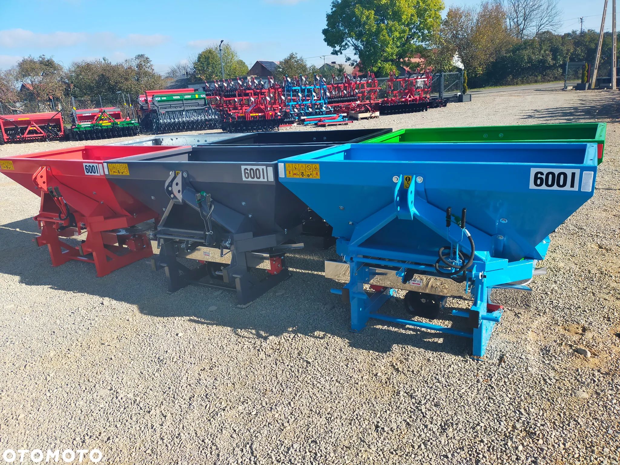 TYTAN rozsiewacz dwutalerzowy 400 - 1600l PLANDEKA/OCYNK strumyk - 1