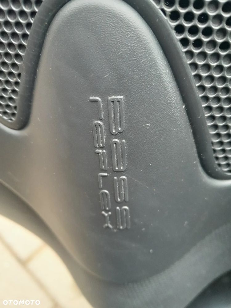 Renault Clio 1.2 16V 75 LIMITED - 12