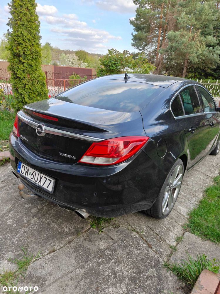 Opel Insignia - 1