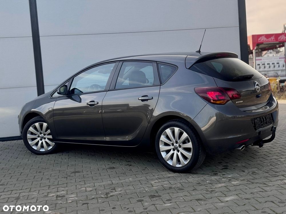 Opel Astra 1.4 Turbo Edition - 21