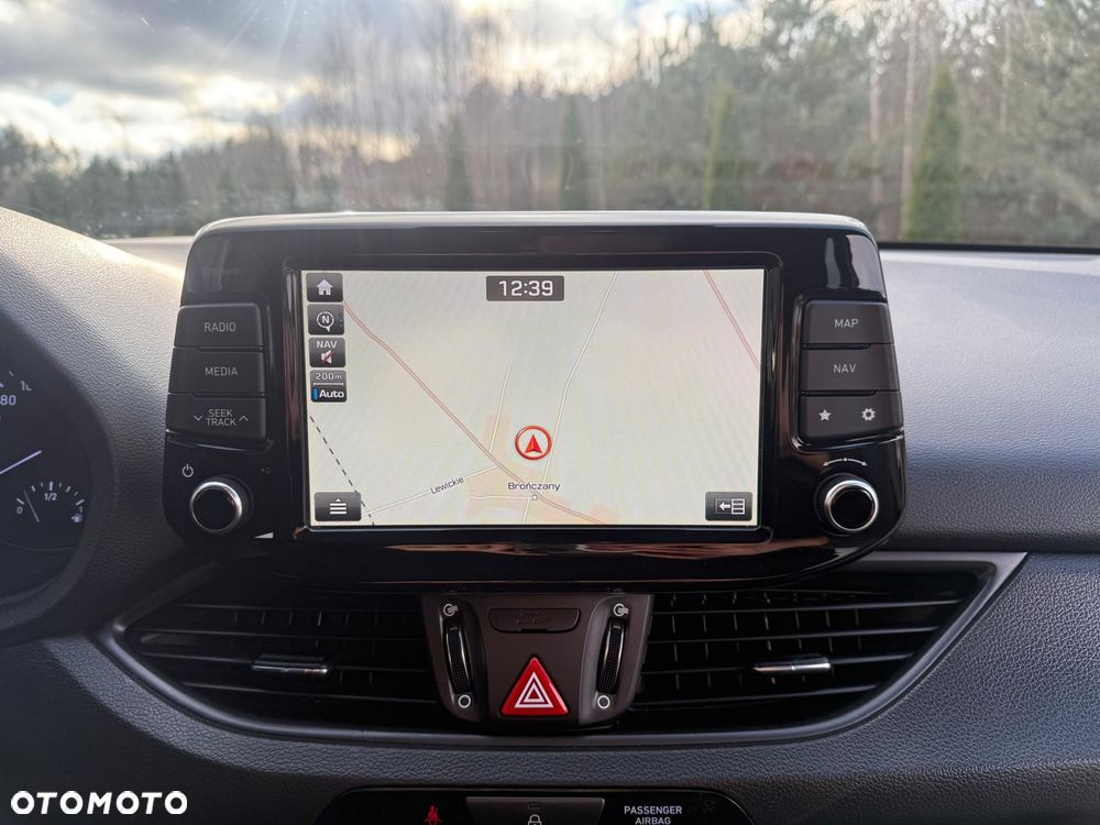 Hyundai i30 1.4 YES - 17