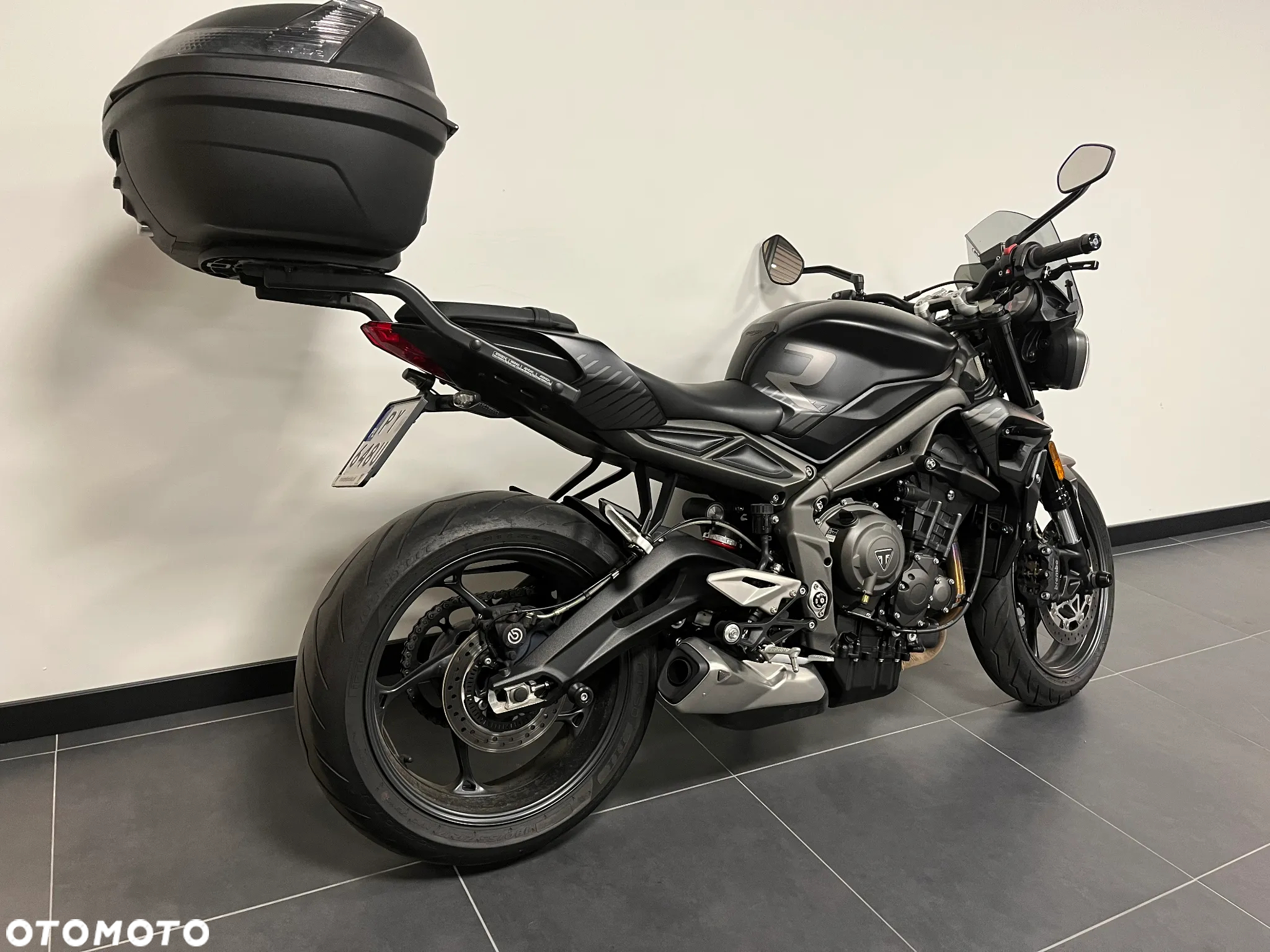 Triumph Street Triple - 4
