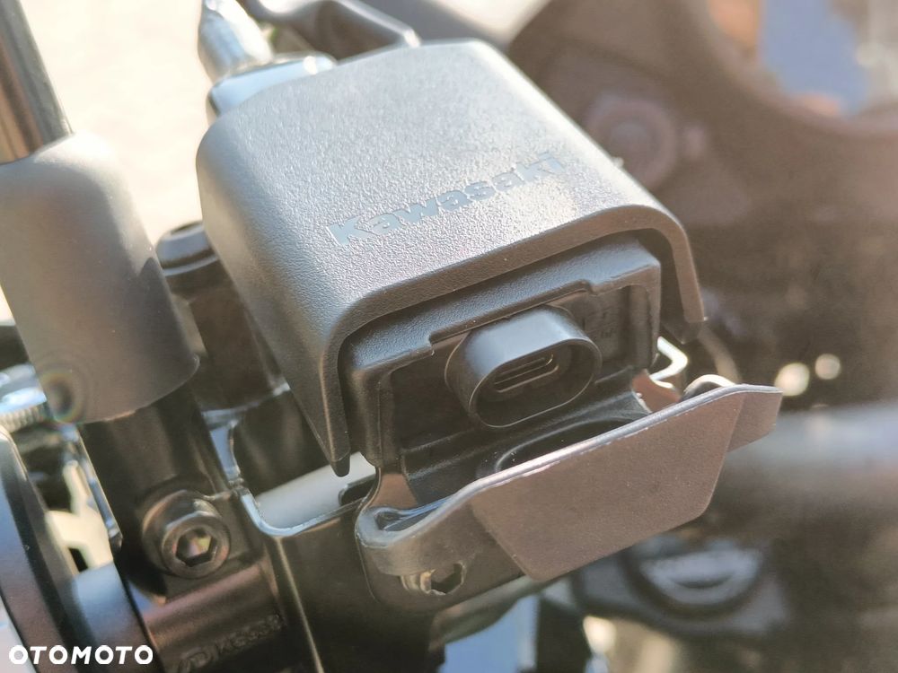 Kawasaki Versys 1000 - 10