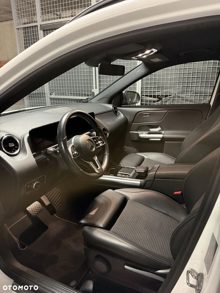 Mercedes-Benz GLA 200 - 7