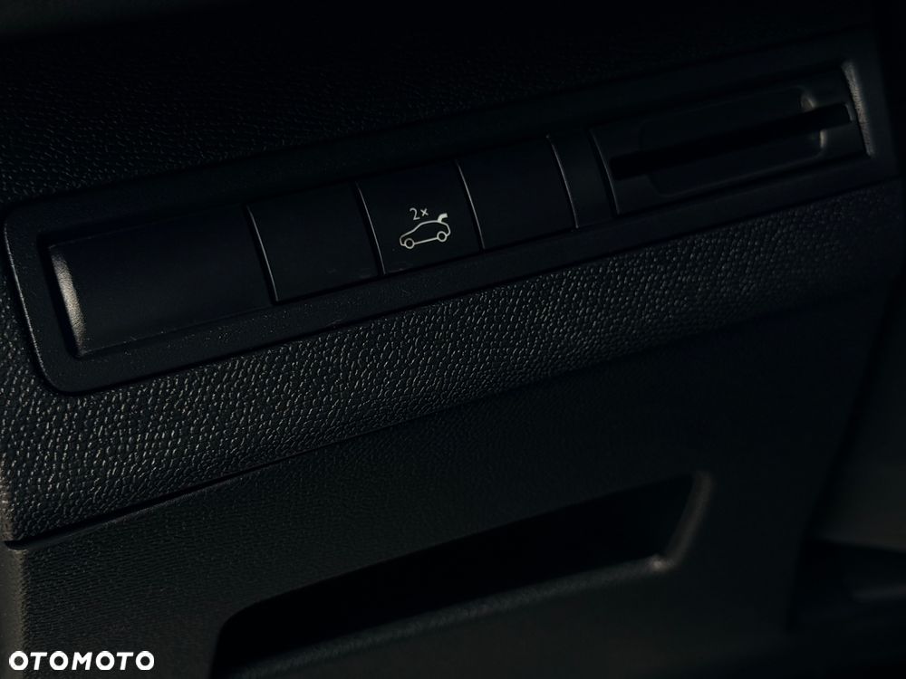 Peugeot 3008 PureTech 180 Stop & Start GPF EAT8 GT - 26