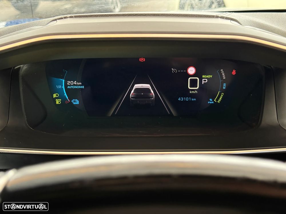 Peugeot e-208 GT - 21