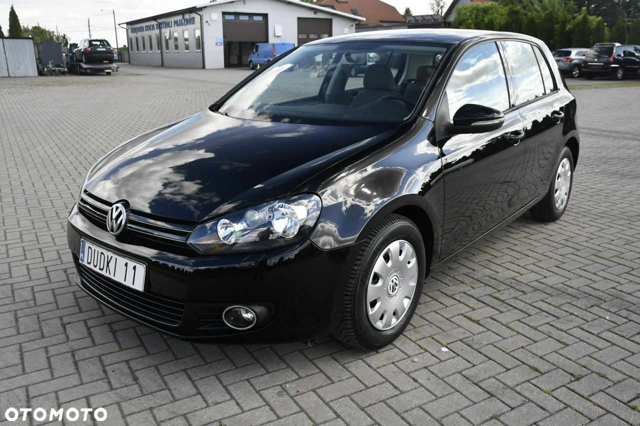 Volkswagen Golf - 6