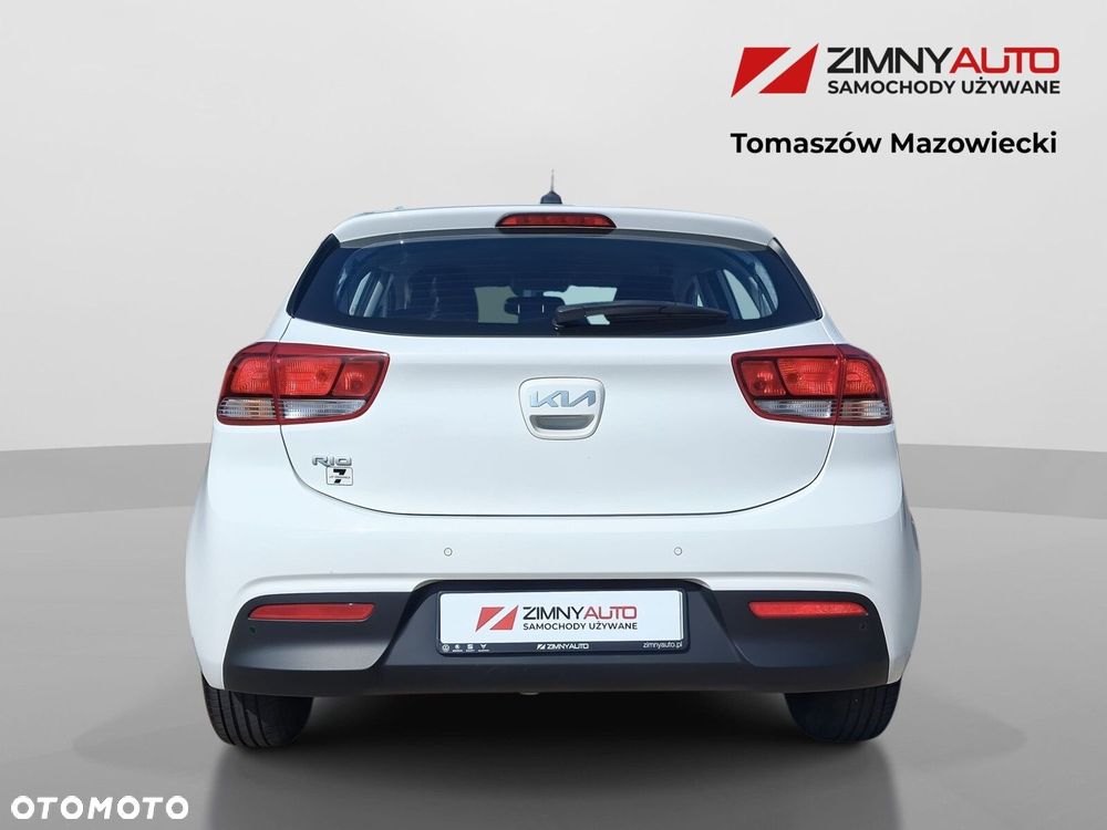 Kia Rio - 32