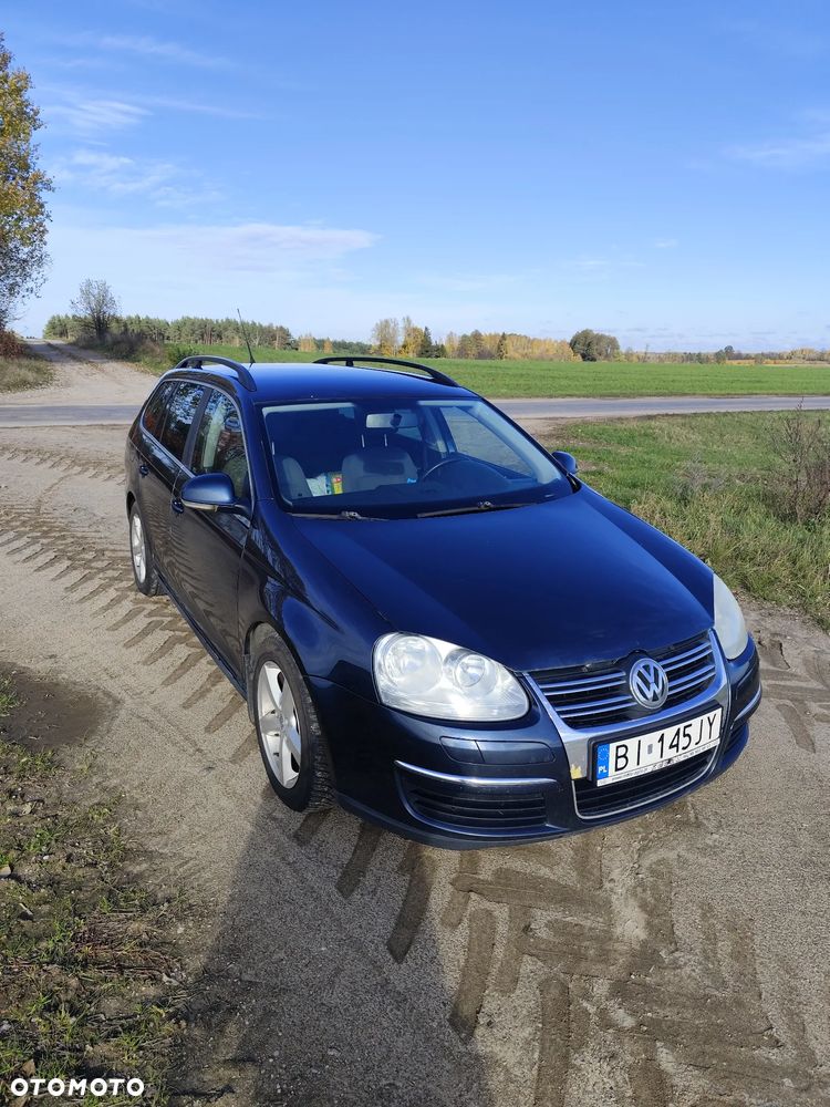 Volkswagen Golf - 6