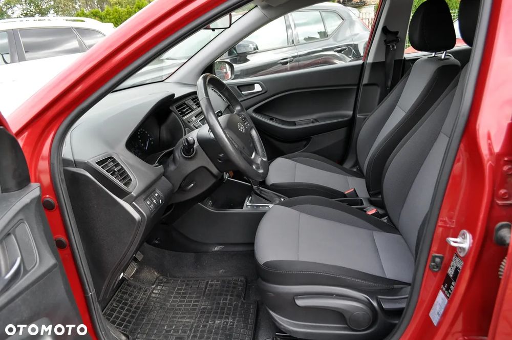 Hyundai i20 - 13