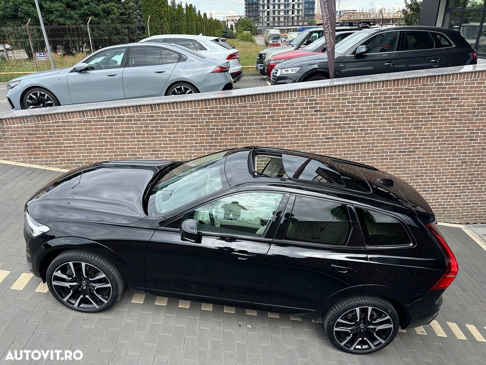 Volvo XC 60 B4 MHEV AT AWD Ultimate Dark - 6